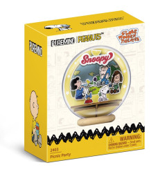 Peanuts - Picnic Party - Wood Model Kit Globe Theater