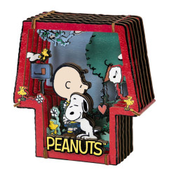 Peanuts - Healing Hug - Wood Model Kit Theater
