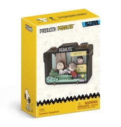 Peanuts - Summer Snapshot - Wood Model Kit Theater